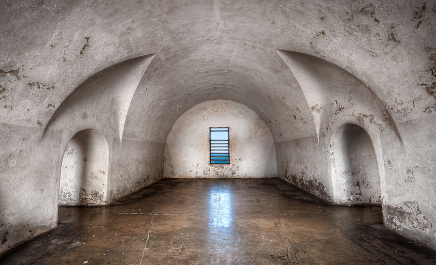 HDR Photo Pic - San Juan, Puerto Rico - Window To The Sea