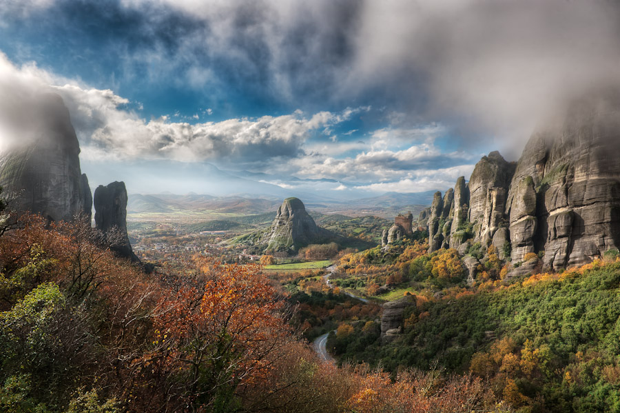 HDR Photo - Meteora - Valley Fog