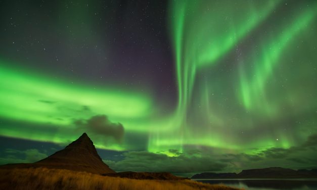 Heaven And Earth || The Icelandic Aurora