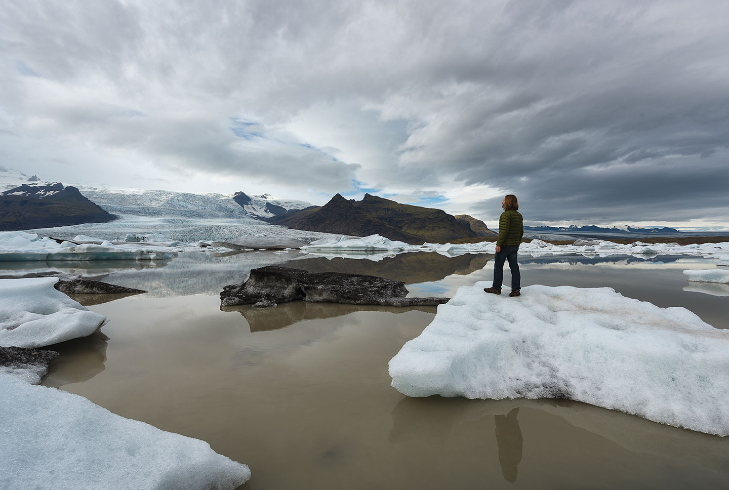 09-Iceburg-Selfie-Full