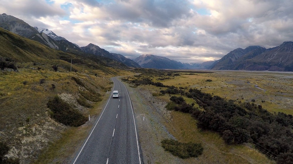 2014-02-23-Mt-Cook-Drone-Van-Follow-01-1440-60q